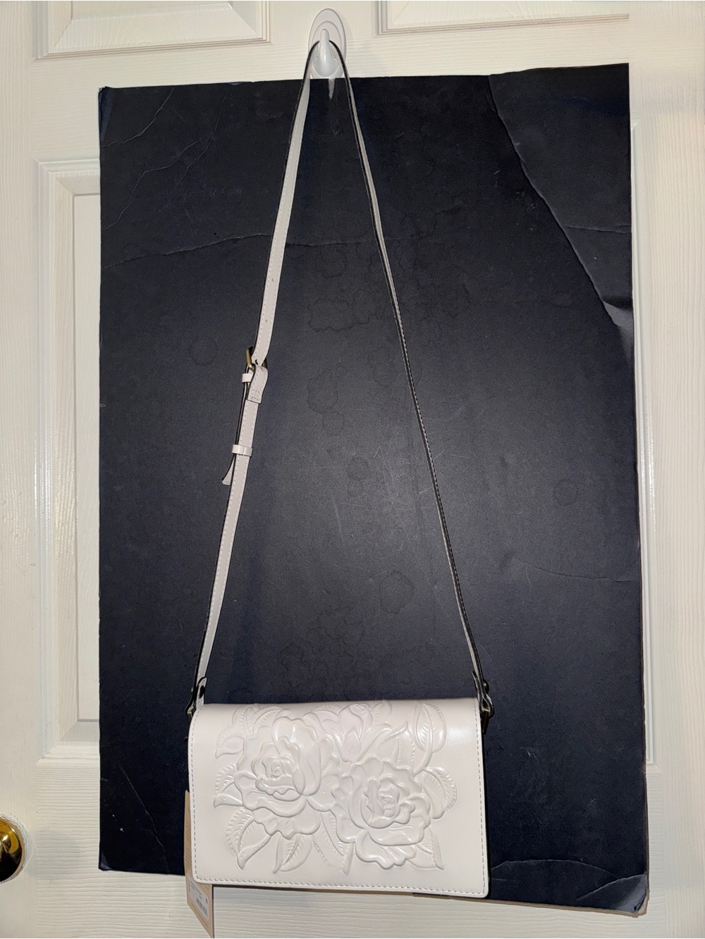 Patricia Nash Kent Burnished Rose Tooled Leather Crossbody Latte with Dust Bag - Picture 4 of 12